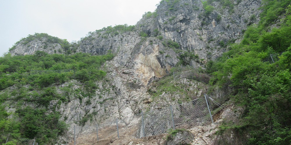 The LiSaMobile system monitors the landslide on the SS36 in Lecco.